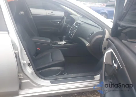 2016 Nissan Altima 2.5 S z USA, uszkodzony, nr VIN 1N4AL3AP1GN359076